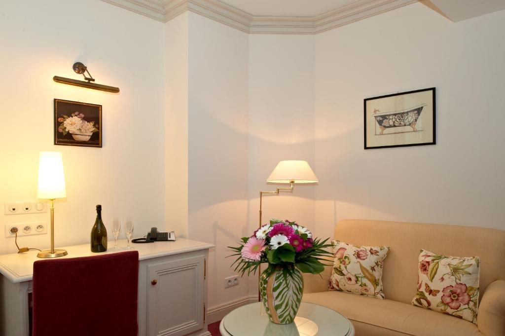 Chez Jean Hotel Saverne Room photo